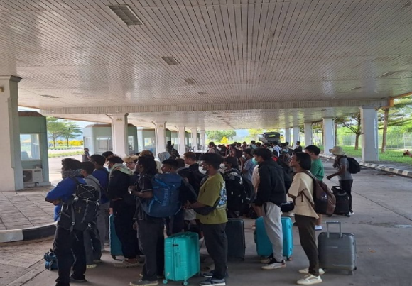 total-677-orang-myanmar-kabur-ke-thailand